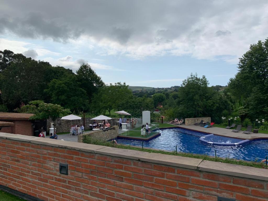 Hotel Marfrei Hinojedo Dış mekan fotoğraf
