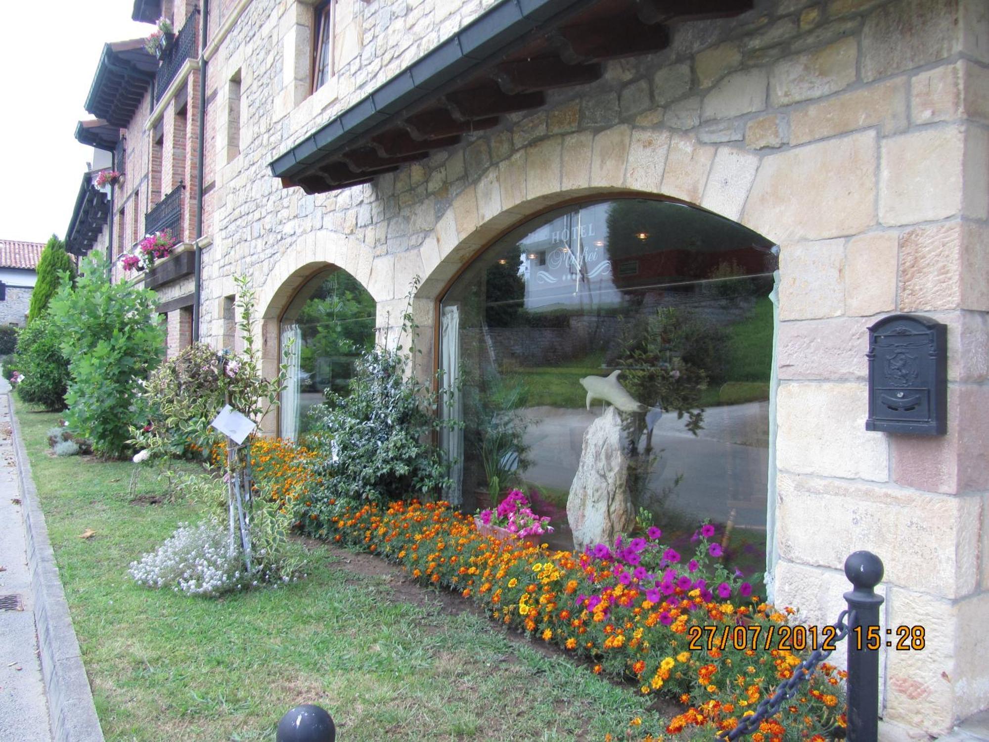 Hotel Marfrei Hinojedo Dış mekan fotoğraf