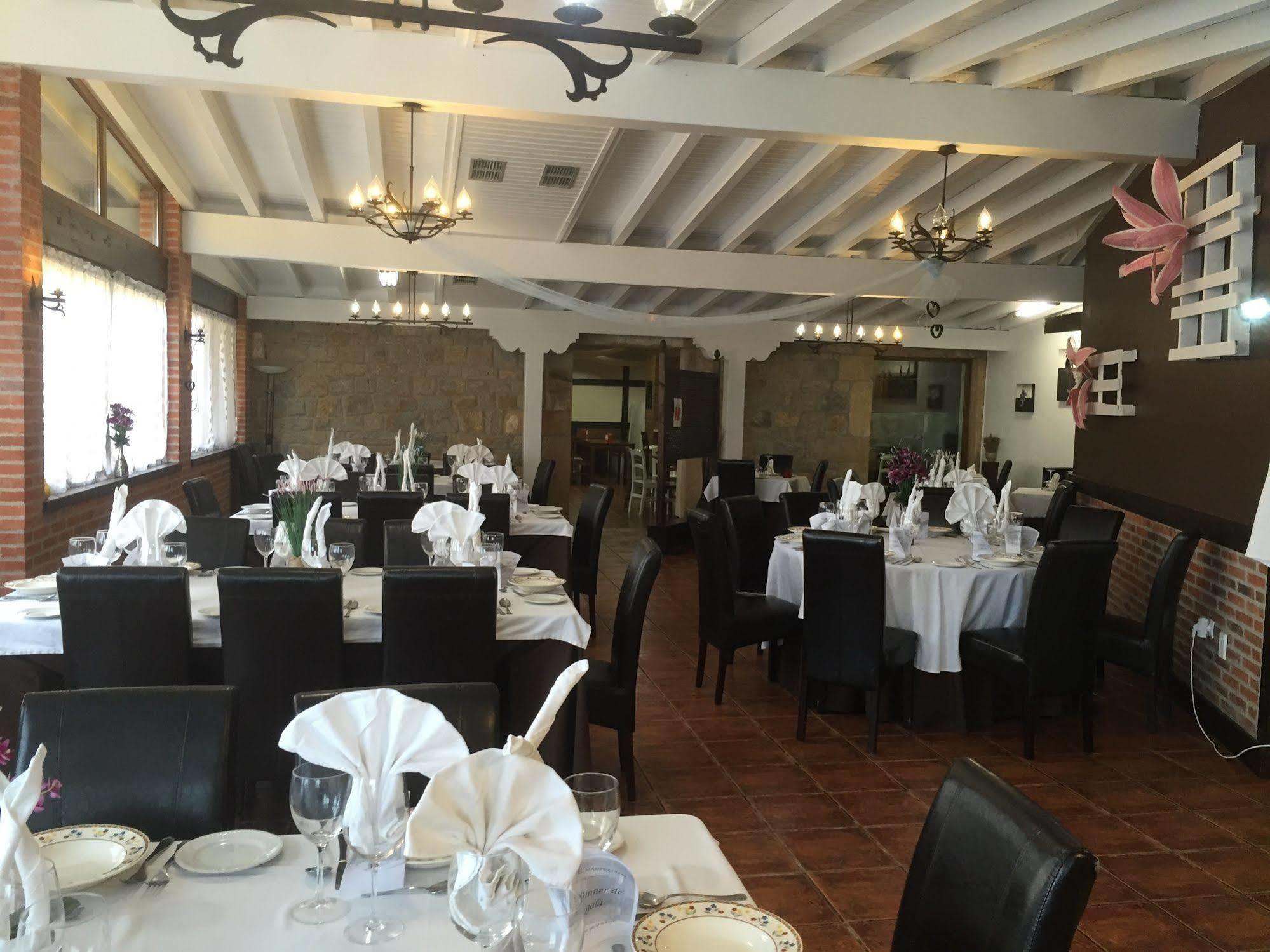 Hotel Marfrei Hinojedo Dış mekan fotoğraf